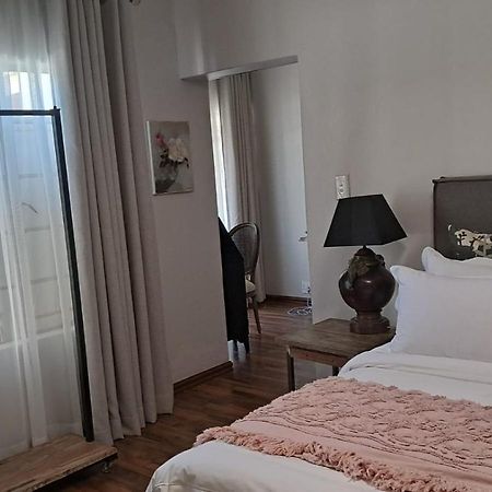 Art And Soul Restaurant, Accommodation, French Bar And Art Gallery Parys Esterno foto
