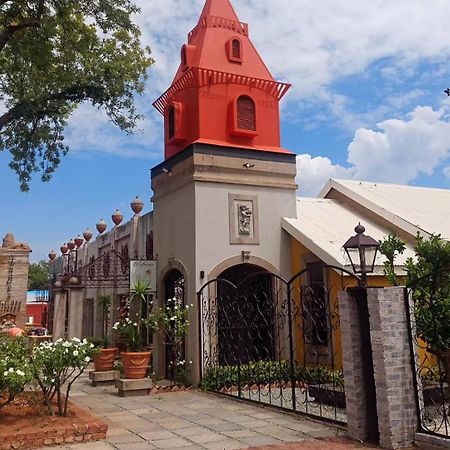 Art And Soul Restaurant, Accommodation, French Bar And Art Gallery Parys Esterno foto