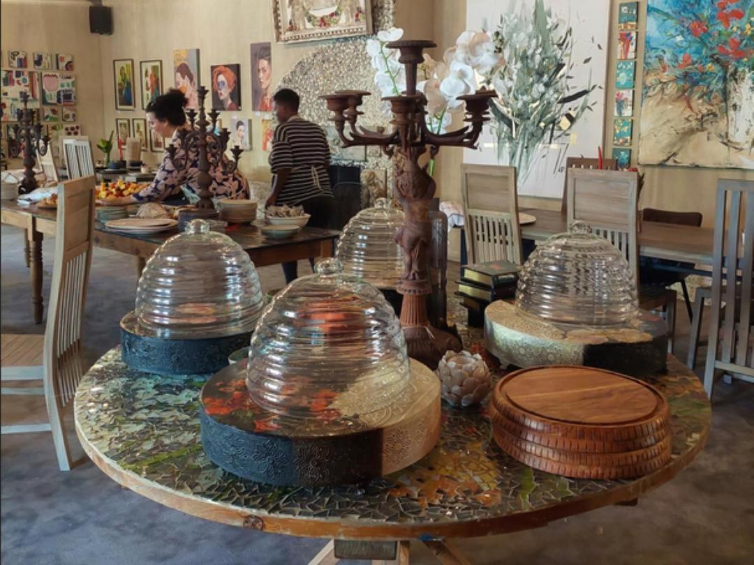 Art And Soul Restaurant, Accommodation, French Bar And Art Gallery Parys Esterno foto